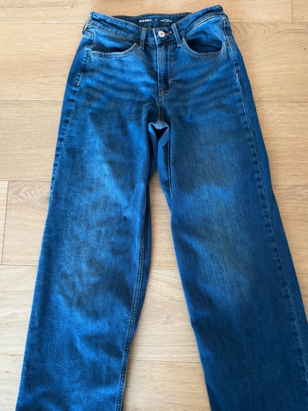 Old Navy Women’s wide leg WOW Jeans in Dark Blue Wash
